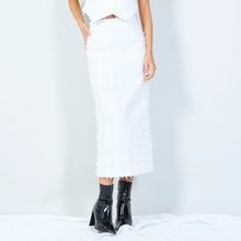 Load image into Gallery viewer, Elegant sleeveless vest with Stylish midi skirt in white