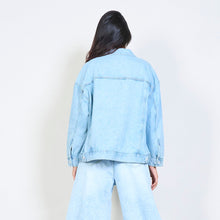 Load image into Gallery viewer, Vintage denim jacket with lace pocket details